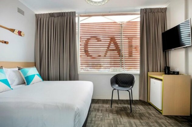 Nightcap at Caringbah Hotel - Photo5