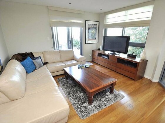 North Sydney Fully Self Contained Modern 2 Bed Apartment 16wal - Photo2