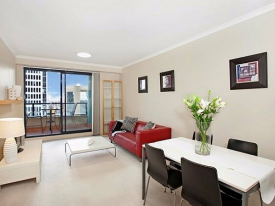 One Bedroom Apartment Hosking Place II A2504 - Photo3