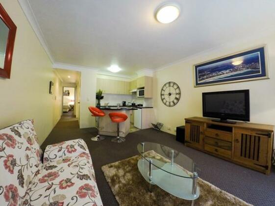 Pittwater Apartments - Photo2