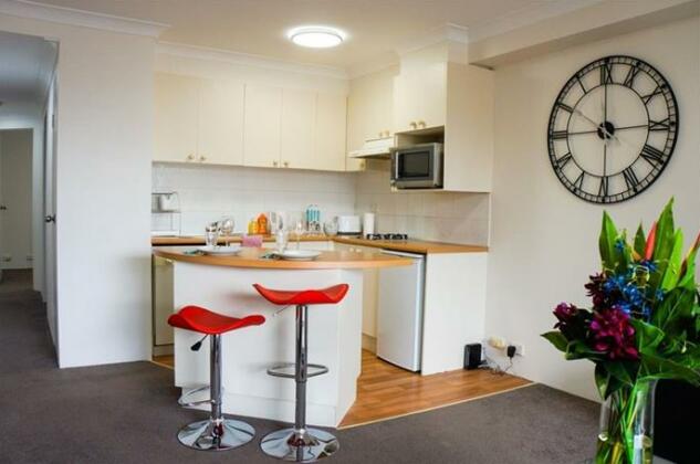 Pittwater Apartments - Photo3