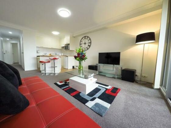 Pittwater Apartments - Photo5