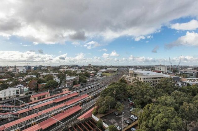 Redfern One Bedroom Apartment with Views