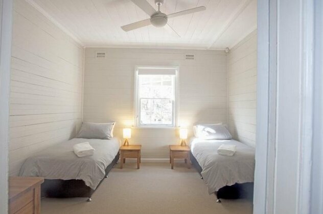 Royal National Park Cottages - Photo4