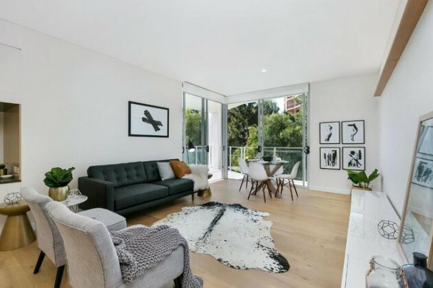 St Leonards Self-Contained Two-Bedroom Apartment 803NOR - Photo2