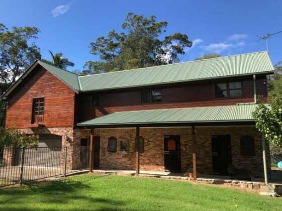 Strappers Loft - Cosy Country Retreat on Private Acreage