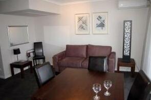 Superior Studio Apartment in the heart of Sydney - HOV 51403 - Photo4