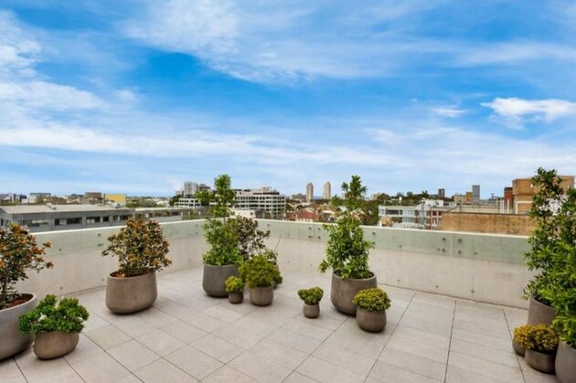 Surry Hills Modern Furnished Self-Contained Apartment ELZ - Photo5