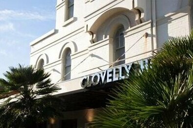 The Clovelly Hotel