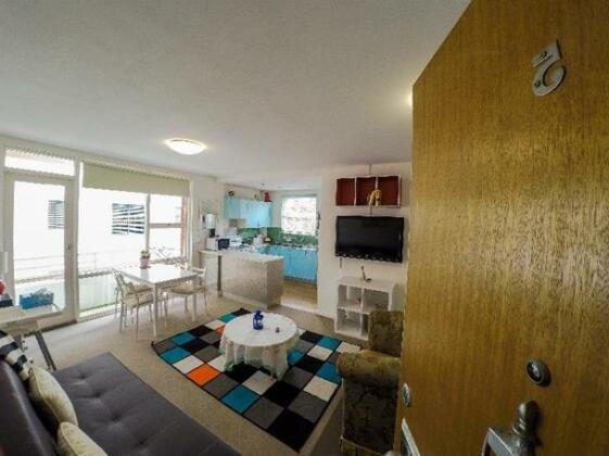 Two Bedrooms Beachside and Parking - Photo3