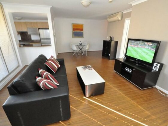 Woolloomooloo Self-Contained Modern Two-Bedroom Apartment 12BRK - Photo2
