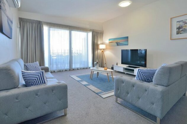 Boathouse Resort Water Front - Photo2