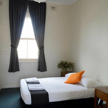 Shamrock Hotel Motel Temora - Photo3