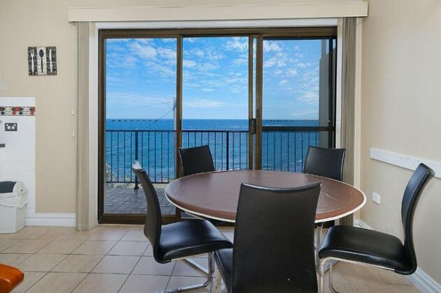 Waterfront Unit Unit 3 - Photo5