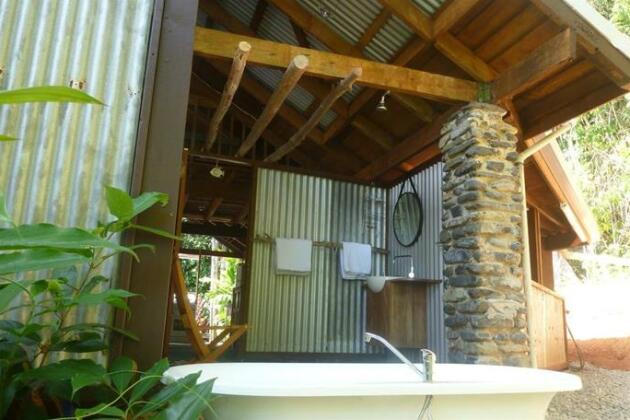 Noah Creek Eco Huts - Photo2