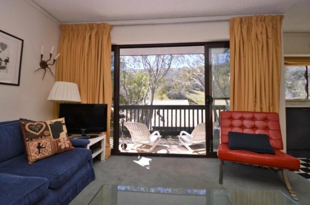 Mowamba B2 Three Bedroom - Photo4