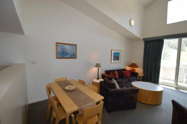 Squatters 11 - Photo3