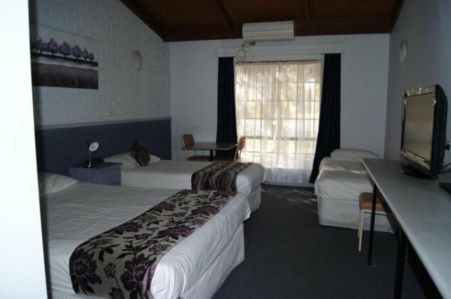 Bakery Park Motor Inn - Photo4