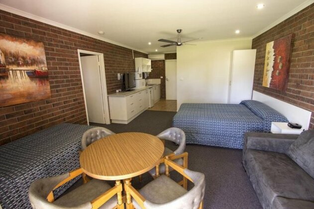 Early Settlers Motel Tocumwal - Photo2