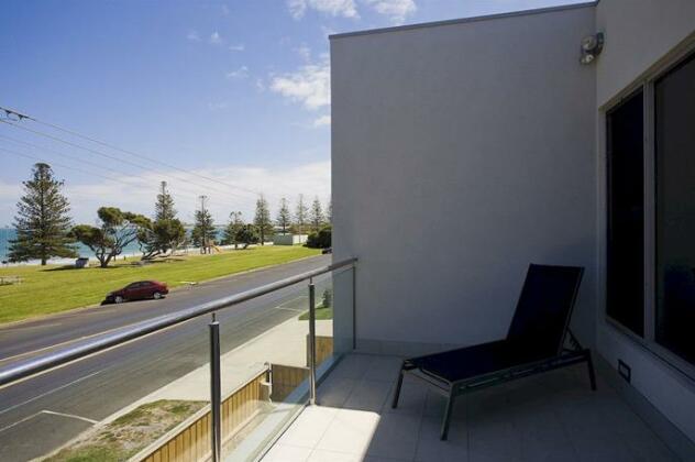 Two Bays Apartments Australia - Photo2