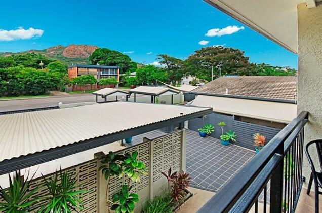 Townsville Holiday Apartments - Photo4