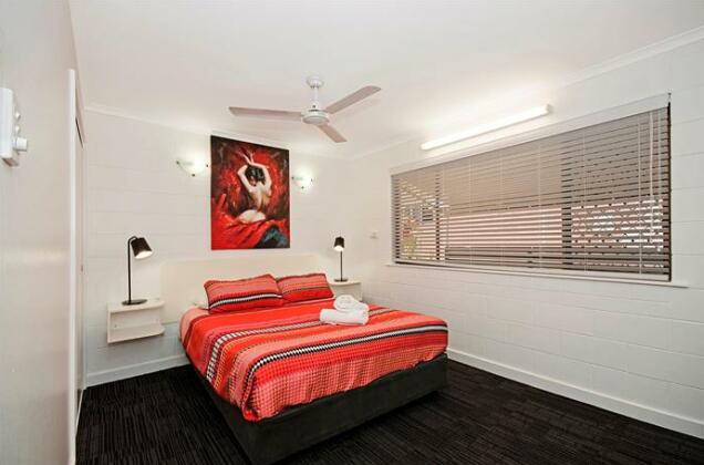Townsville Holiday Apartments - Photo5