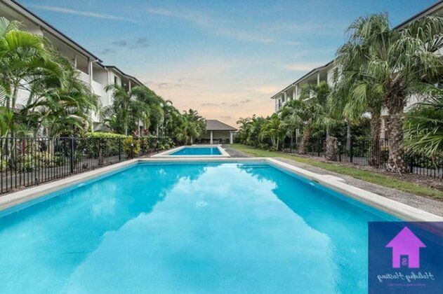 Townsville Luxury spacious Apt 3 BR-2BTH Pools