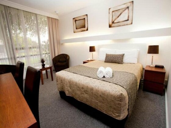 Connells Motel & Serviced Apartments - Photo3