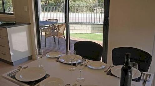 Tumby Villas - Photo2