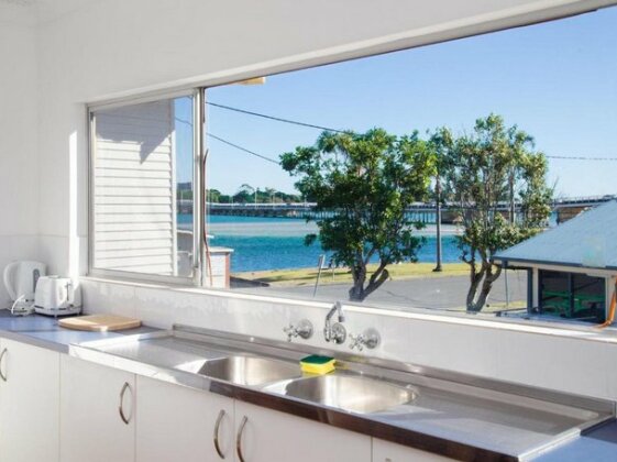 Lakeside Retreat Tuncurry - Photo3
