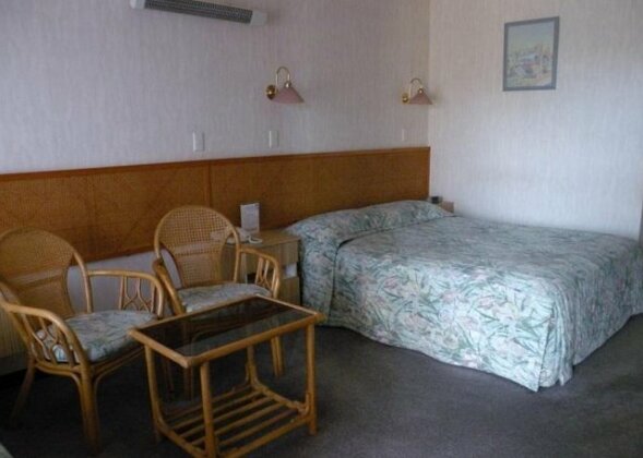 South Pacific Palms Motor Inn - Photo4