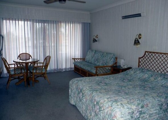 South Pacific Palms Motor Inn - Photo5