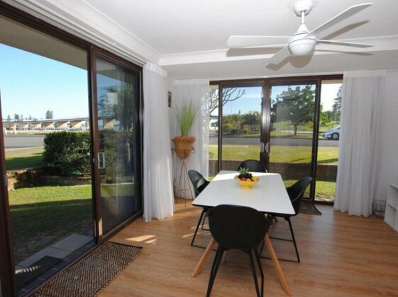 'Time And Tide' 1 - Ground Floor With Water Views - Photo2