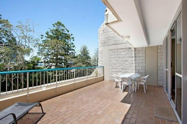 Border Terrace Unit 4 - Large 2 bedroom apartment walk to beaches and clubs - Photo3