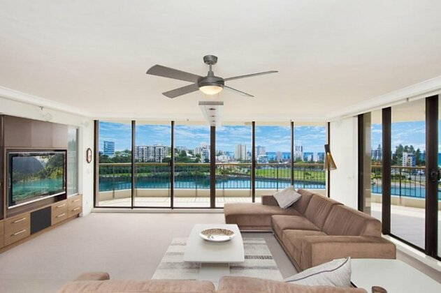 Seascape Apartments Unit 1201 - Luxury apartment with views of the Gold Coast and Hinterland - Photo5