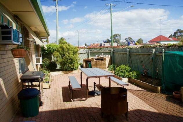 Buckaroo Motor Inn - Photo5