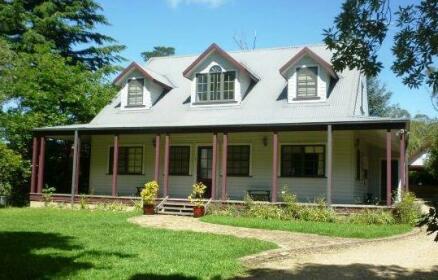 Whispering Pines Cottages Wentworth Falls