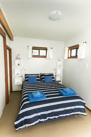 Larus Waterfront Cottage - Photo5