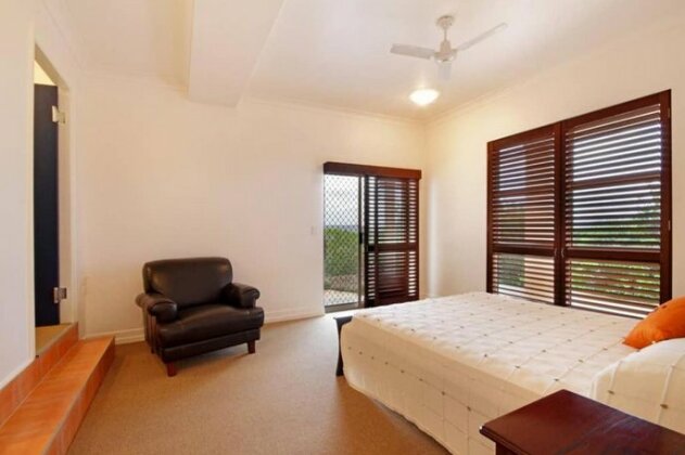 Magnificent Maroochy Abode - Photo3