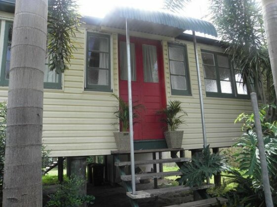 The Red Ginger Bungalow - Photo2