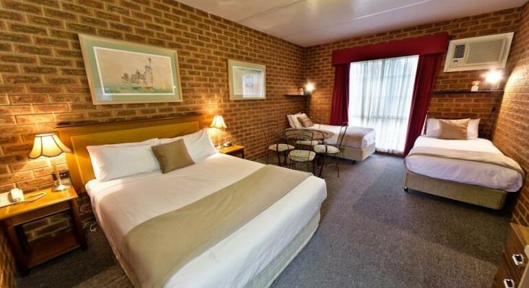 Central Yarrawonga Motor Inn - Photo4