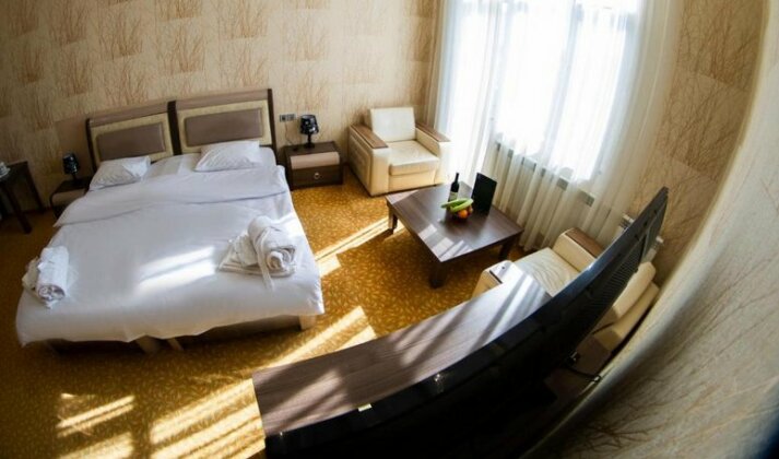 Astola Hotel - Photo4