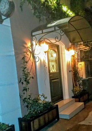 Cemm Boutique