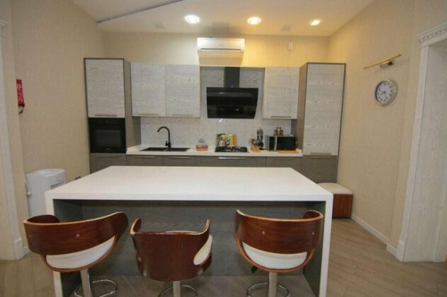 CENTR BAKU 4 Bedrooms - Photo4