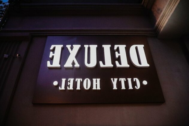 Deluxe City Hotel - Photo2