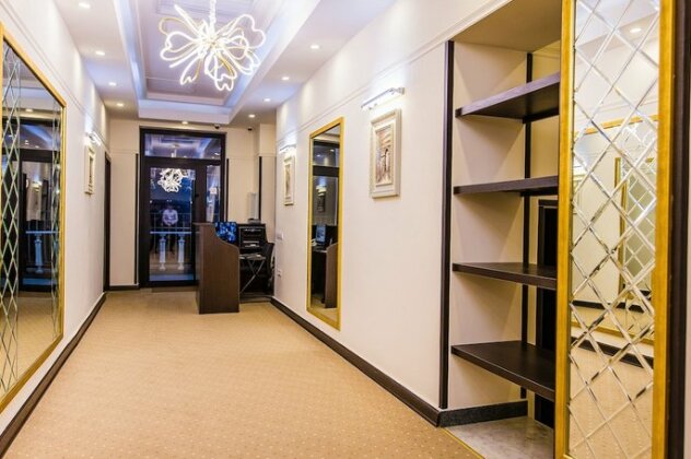 Deluxe City Hotel - Photo4