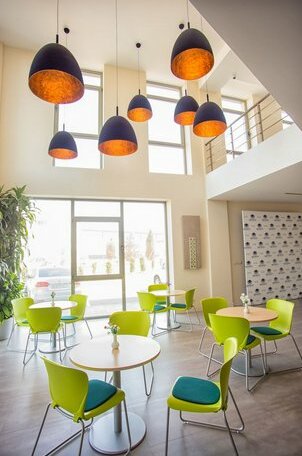 Homebridge Hotel Apartments - Photo4