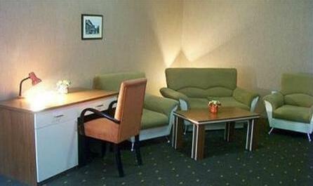 Kaiser Hotel - Photo5