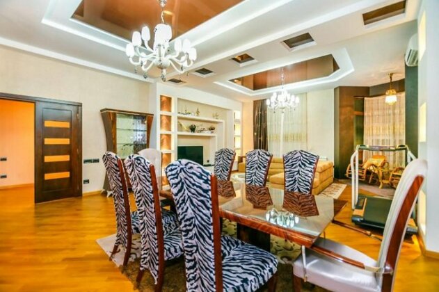 Luxary Apartment ISR Plaza - Photo2