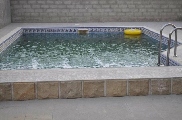 Luxury Villa with pool and waterfall - Photo4